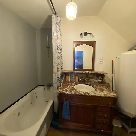 Coco Bonnevie Apartamento